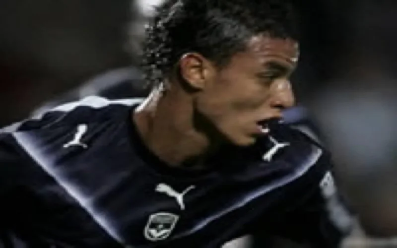 Bordeaux : Chamakh suspendu 