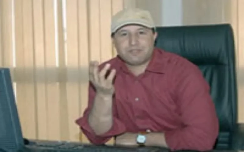 Le directeur d'Al Masae, en procès pour diffamation, agressé