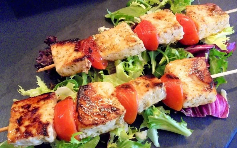 Brochettes de poisson au pamplemousse