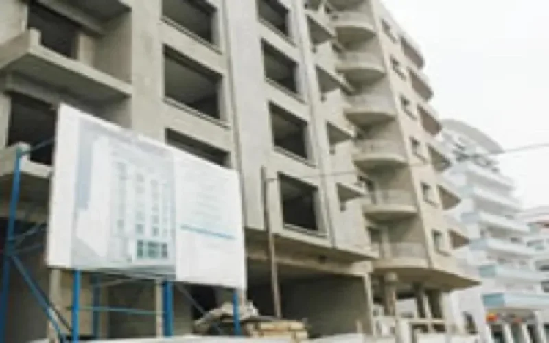 Notaires et agents immobiliers se plaignent d'une stagnation des ventes