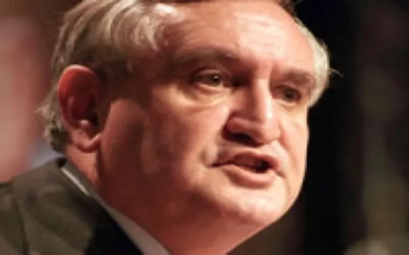 Raffarin à la mosquée de Paris, une première pour un chef de gouvernement