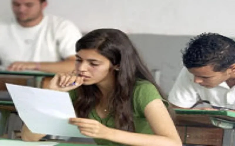 Le spectre des visas plane sur le milieu estudiantin