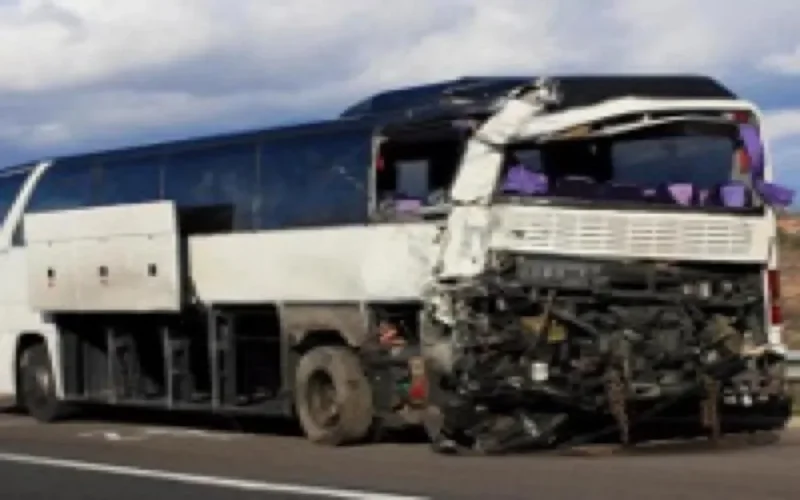 Accident d'autocar sur l'autoroute Fès-Meknès