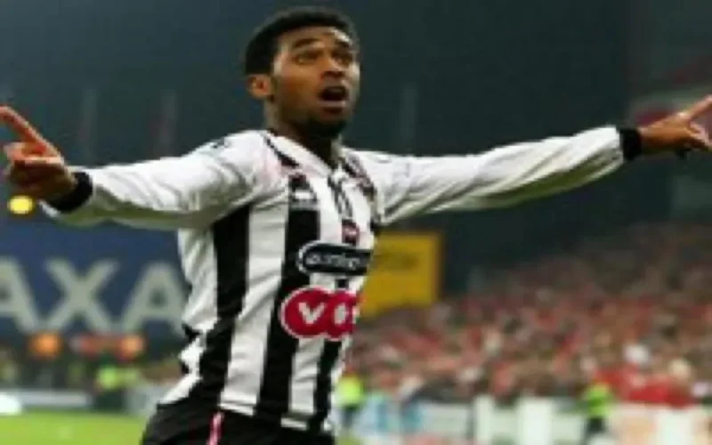 Mohcine Iajour signe au Wydad