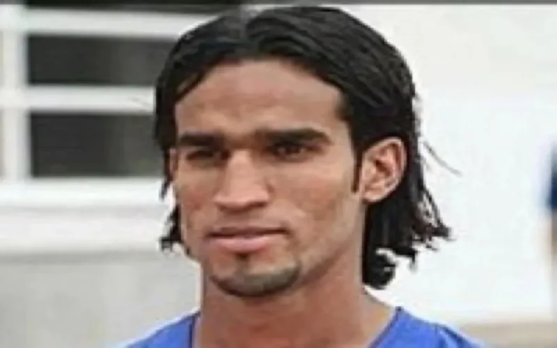 Hicham Mahdoufi signe au Raja de Casablanca