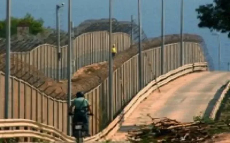 Des militants marocains bloquent l'entrée de Melilla