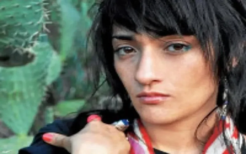 Hindi Zahra offre un concert gratuit à Paris