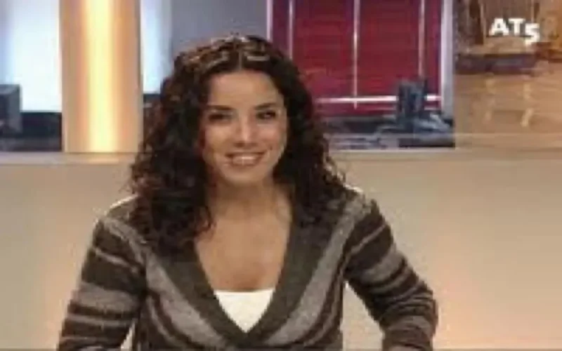 Aïcha Marghadi nouvelle présentatrice de NOS Sport