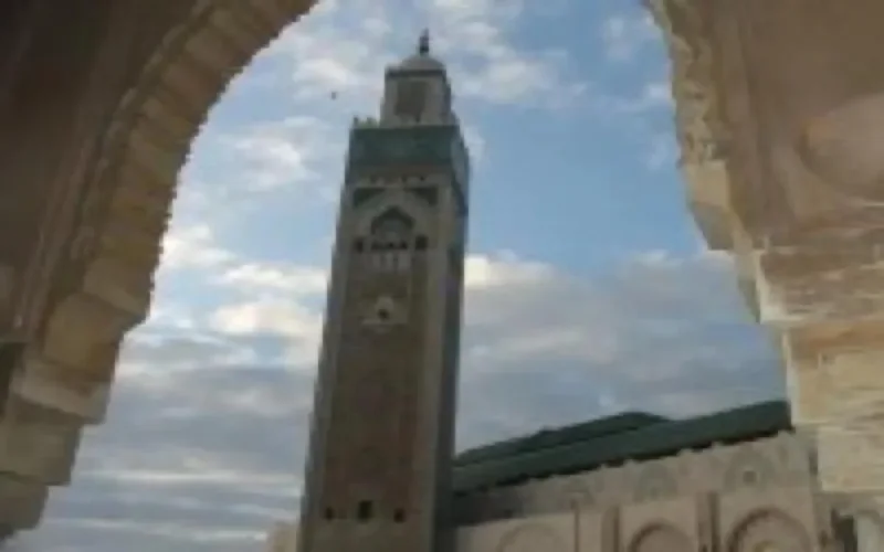 Mosquée Hassan II : les travaux ont commencé