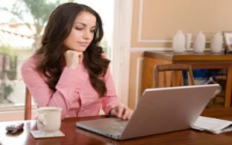 L'internet, source d'information préférée des Marocains