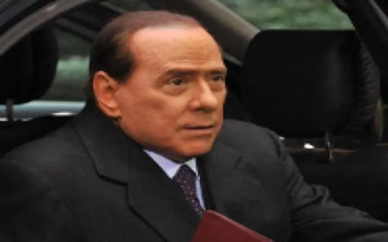 Silvio Berlusconi nie avoir voulu falsifié la date de naissance de Ruby