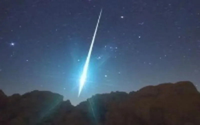 Un corps étrange s'écrase sur le toit d'une école à Aourir