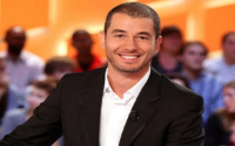 Ali Baddou à la tête d'un magazine estival sur Canal+ ?