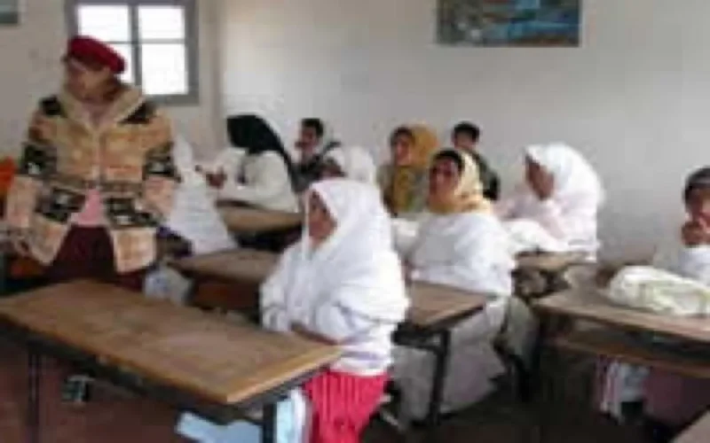 Cours d'alphabétisation dans les provinces du Sud