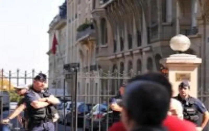 Sit-in devant l'ambassade du Maroc à Paris