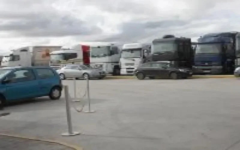 Un enfant marocain rejoint l'Espagne caché sous un camion