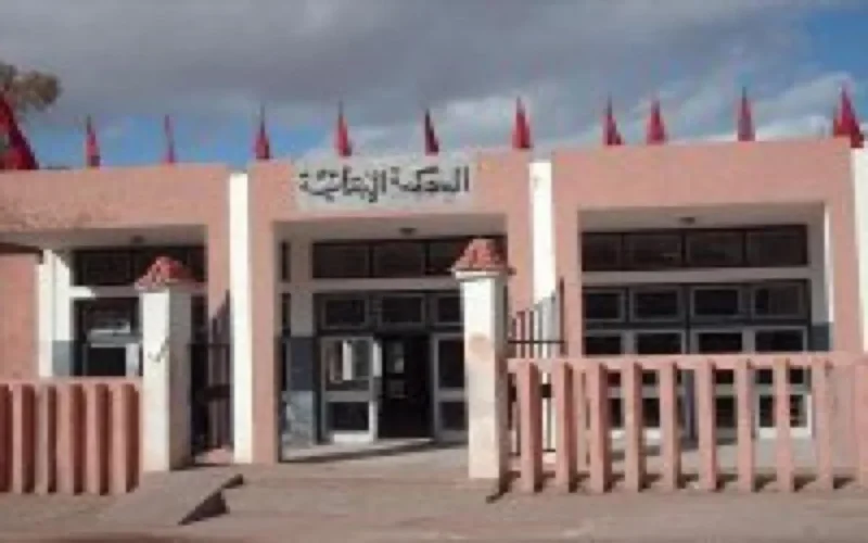 Hafsa Amehzoune, tante du Roi Mohammed VI, devant la police à Khénifra