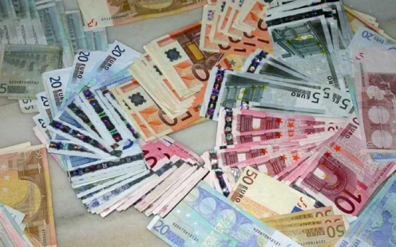 Un dirigeant du PJD arrêté avec de l'argent dans ses chaussures en Espagne