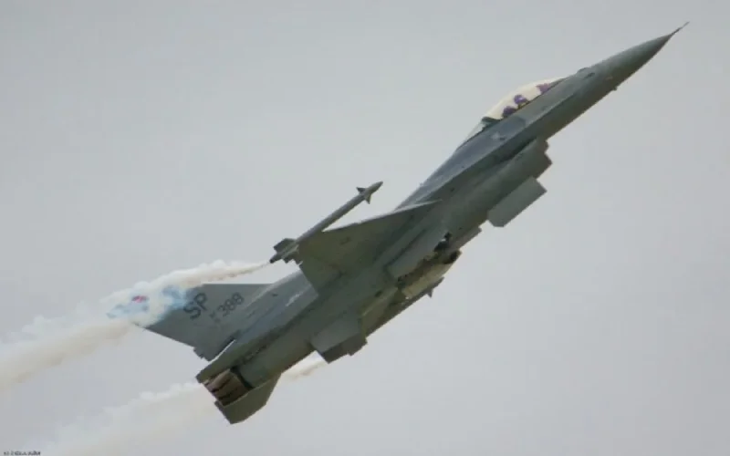 Le Maroc équipe ses avions de chasse F-16