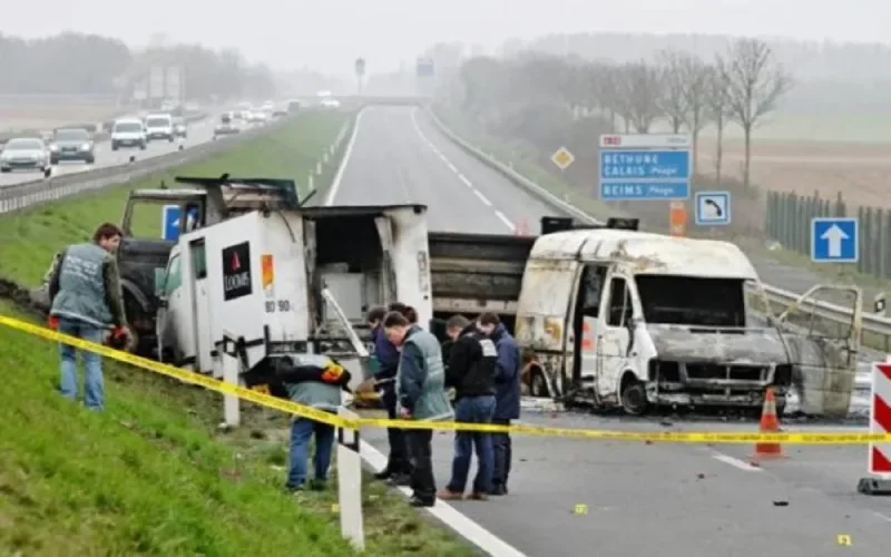 Hold-up : deux Marocains activement recherchés en France