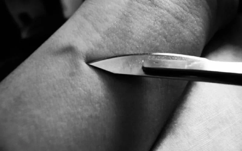 Suicide d'une adolescente : Mourir… Plutôt que de quitter le lycée et de se marier