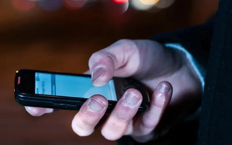 Un Marocain en prison pour ce sms : « Le roi est en danger en Russie »