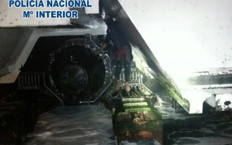 Un clandestin marocain retrouvé caché dans le moteur d'un ferry