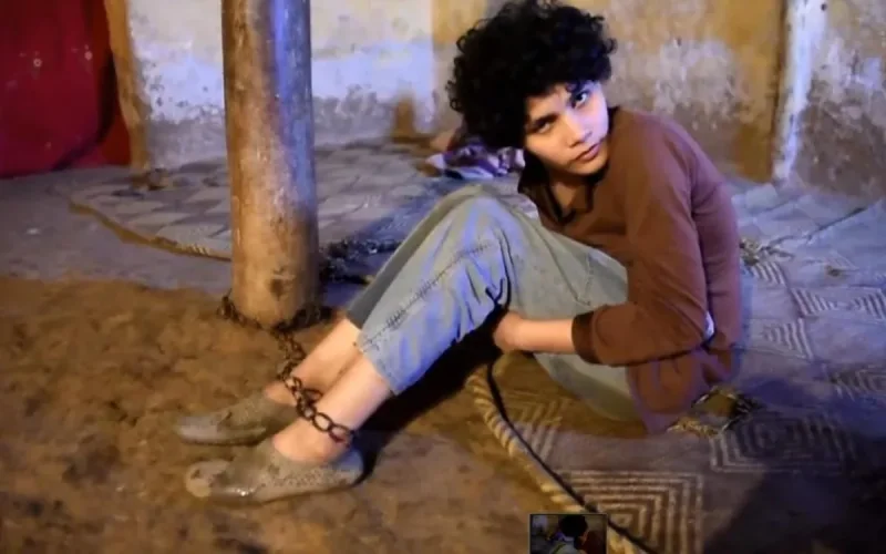 Moi, Soukaïna, malade mentale, attachée à un poteau 