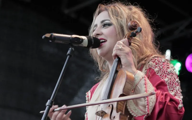 Pour une « chanson osée » Zina Daoudia est attaquée en justice