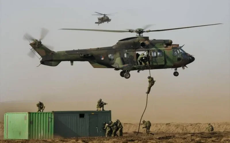 Pays-Bas : un héros de guerre renvoyé de l'armée après son mariage avec une marocaine