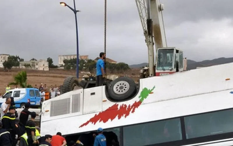 Accident de car à Temara : un mort et 40 blessés