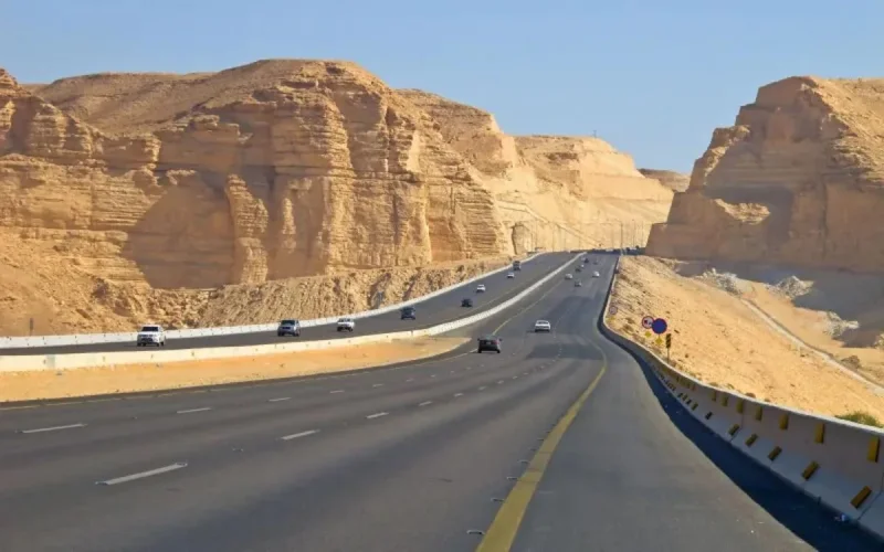 Projets au Sahara : une voie express de 1055 km entre Tiznit et Dakhla