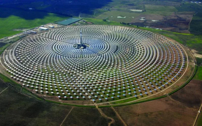 Ouarzazate : visitons la plus grande centrale solaire du monde (vidéo)