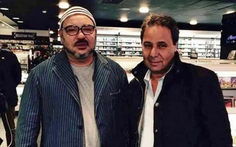 Photo du roi Mohammed VI à Paris