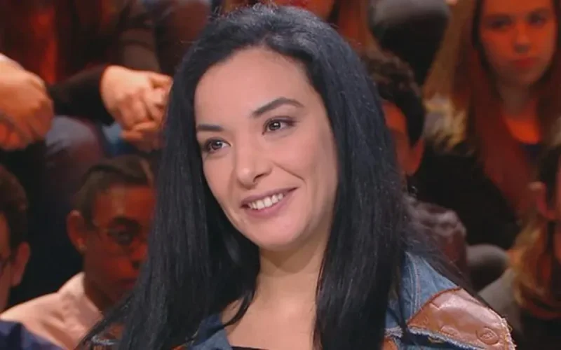 Loubna Abidar au Petit Journal de Canal +(vidéo)