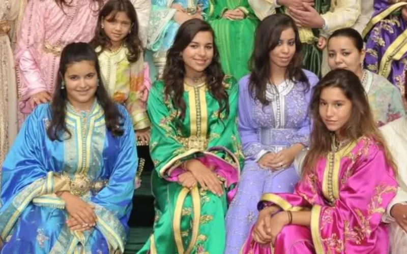 La princesse Lalla Oumaima, nièce du roi Mohammed VI, se fait voler une valise à Paris