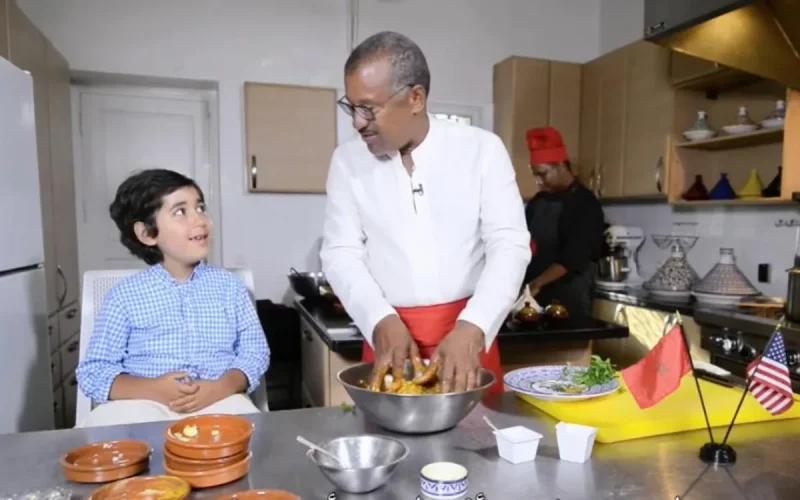 L'ambassadeur des Etats-Unis au Maroc vous apprend à faire une rfissa (vidéo)