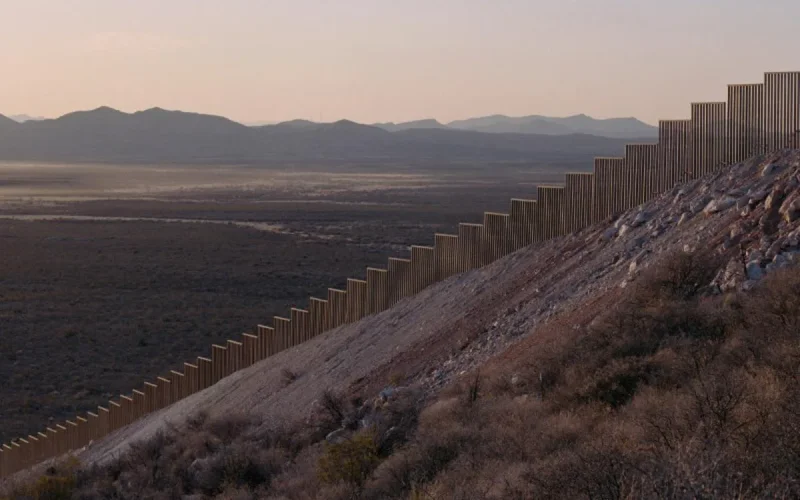 L'Algérie construit un mur d'une hauteur de 3,5 mètres à sa frontière avec le Maroc