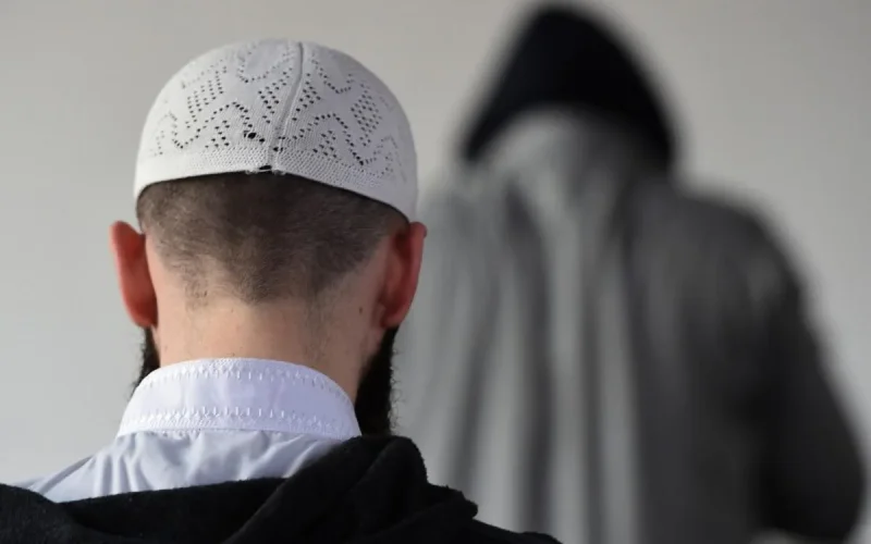 Maroc : un imam suspendu pour propagande politique