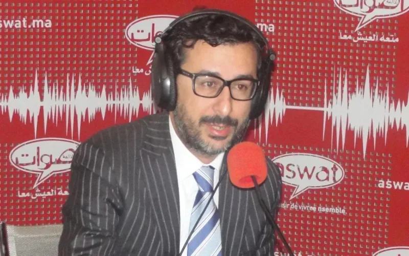 Accusé de harcèlement sexuel, le directeur de 2M porte plainte