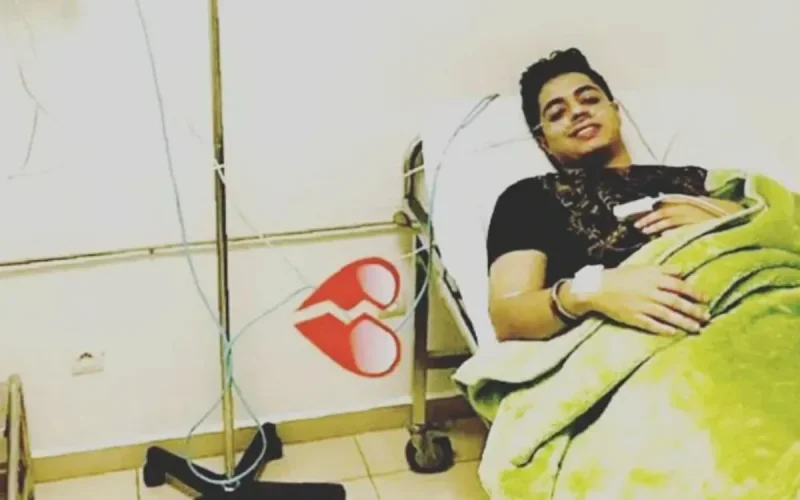 Le chanteur Ihab Amir hospitalisé (photo)