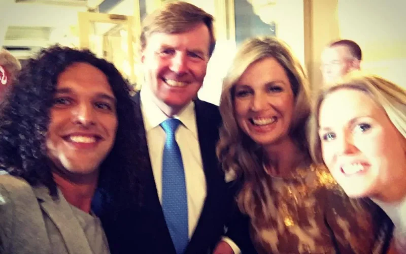 Le Roi des Pays-Bas traite un rappeur de « Marocain de merde »