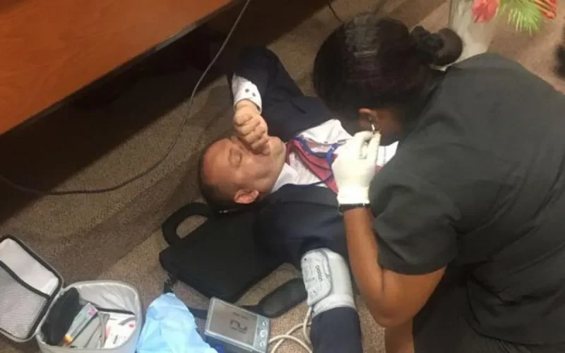 Un responsable algérien agresse un diplomate marocain (photos)