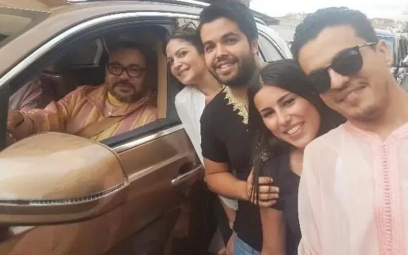 Mohammed VI en balade à Casablanca (photo)