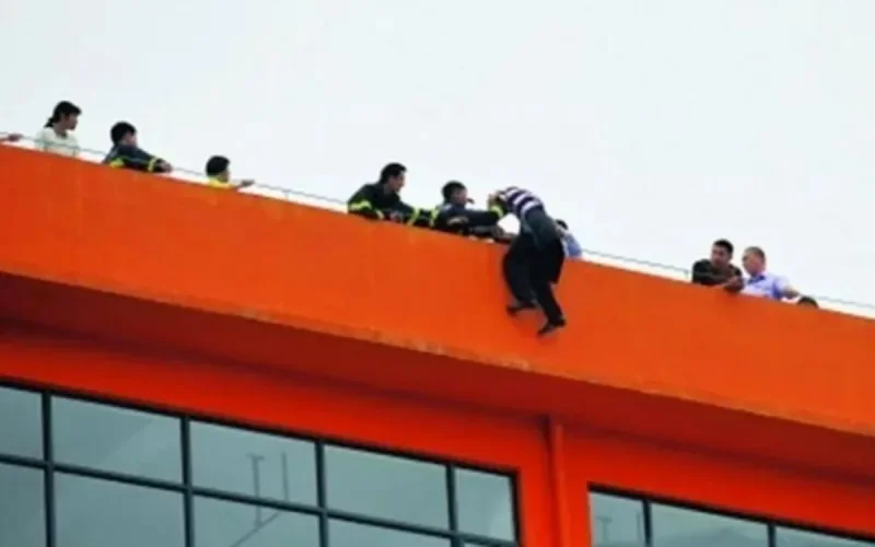 Il tente de se suicider car il trouve l'épreuve du baccalauréat difficile