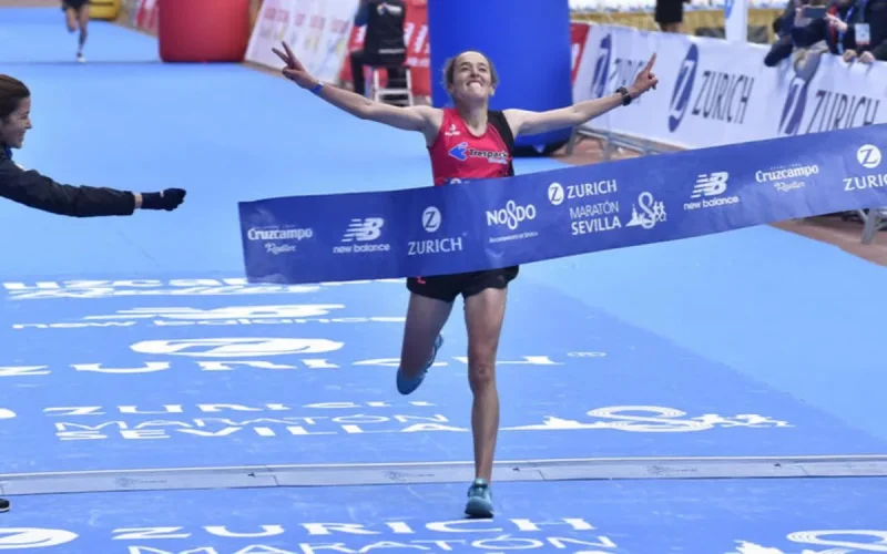 La Marocaine Kaoutar Boulaid bat le record du marathon de Séville