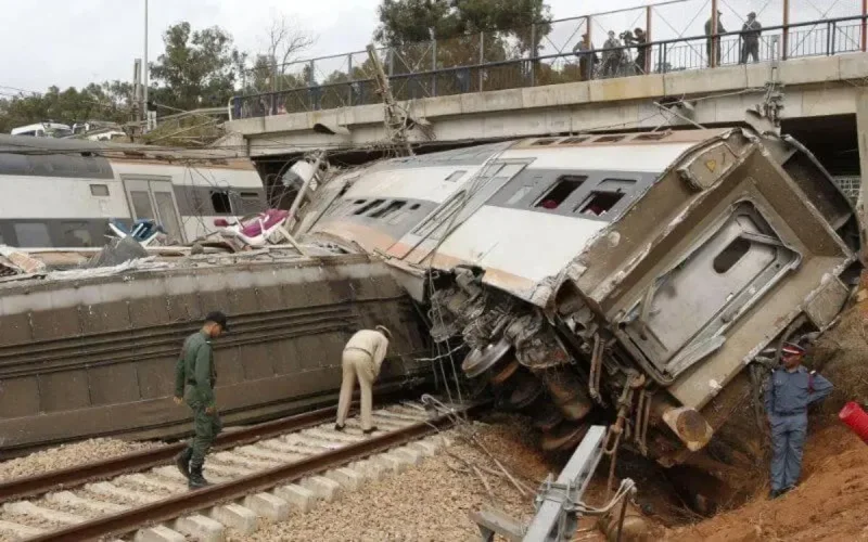 Maroc : l'accident de train est dû à un excès de vitesse (158 km/h au lieu de 60)