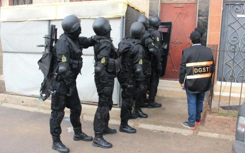 Vidéo de l'arrestation d'un étudiant accusé de préparer un attentat à la ceinture explosive