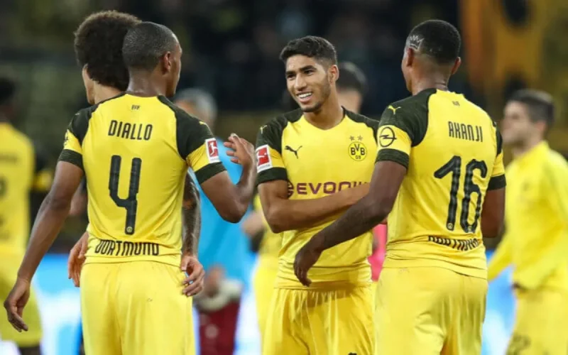Achraf Hakimi élu meilleur jeune footballeur africain de l'année