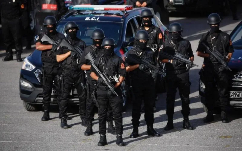 Le roi Mohammed VI félicite les policiers 
